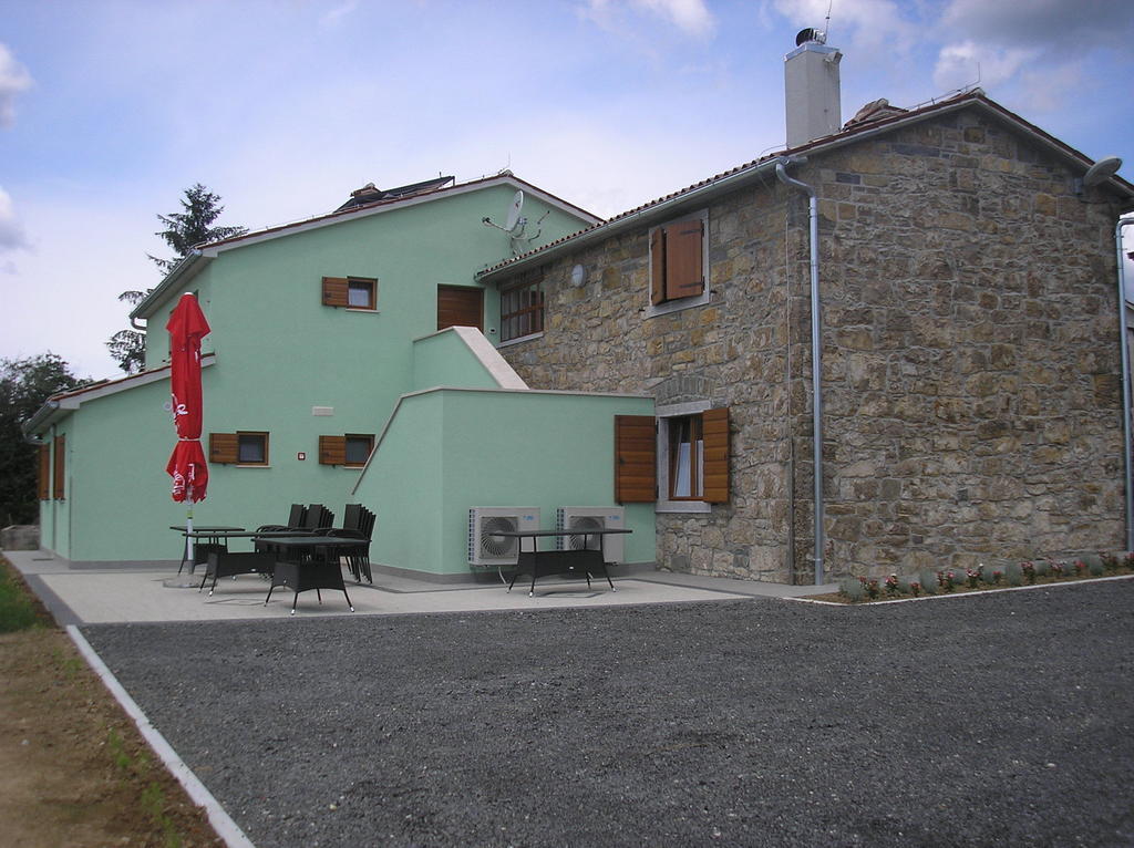Agroturism Stara Stala Hotel Borut Buitenkant foto